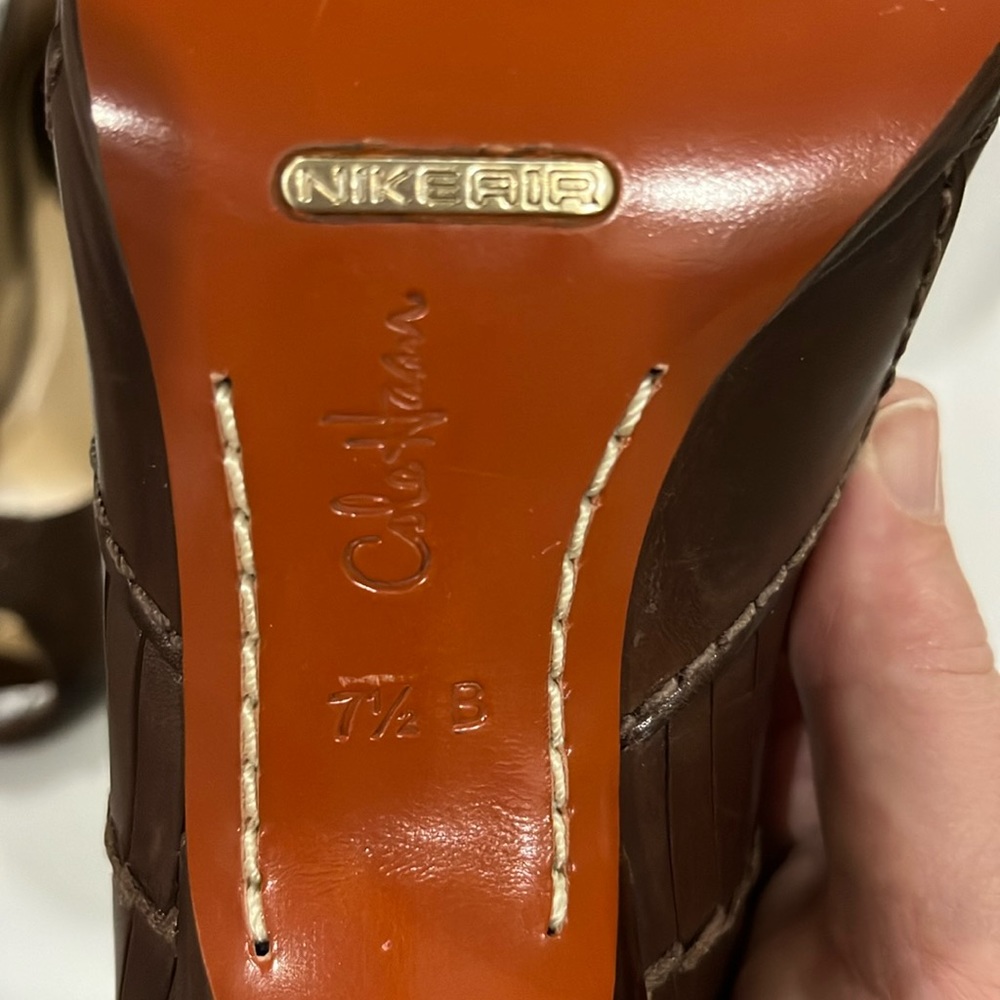 SALE! Cole Haan Brown Women's 7.5B Peep Toe Nike Air Comfort Heels Light Wear - Picture 4 of 13
